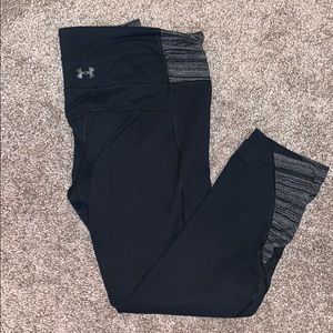 Cropped dry fit under armour  leggings